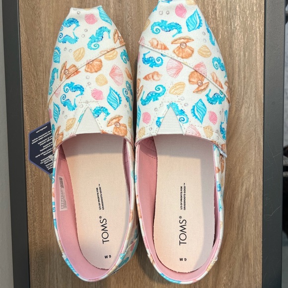 NWT TOMS Women's Natural Seashell Print Alpargata Slip-On Shoes - size 9 - Picture 2 of 12